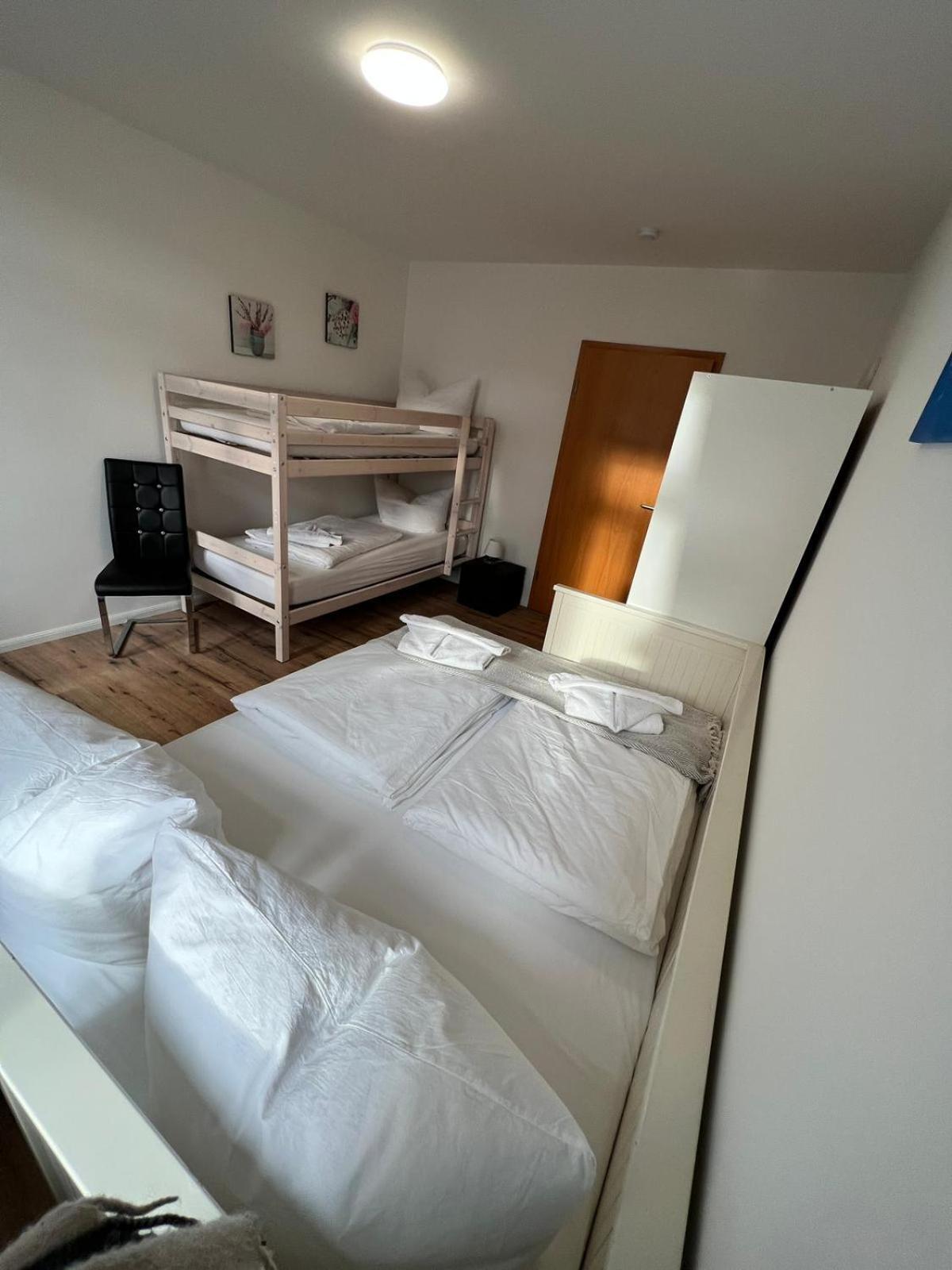 Apartment Bernstein Ruhig, Familienfreundlich Mit Garten Росток Екстер'єр фото